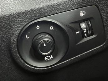 MG MG ZS 44.5kWh Exclusive Auto 5dr