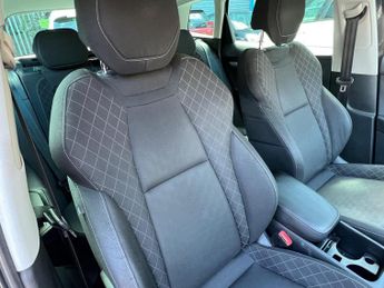 Skoda Karoq 1.6 TDI SE Technology DSG Euro 6 (s/s) 5dr