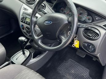 Ford Focus 1.6i 16v Zetec 5dr