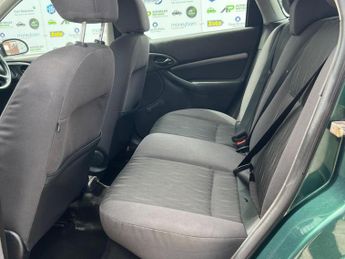 Ford Focus 1.6i 16v Zetec 5dr