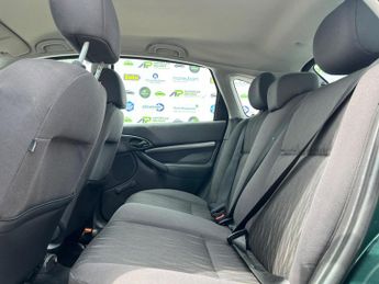 Ford Focus 1.6i 16v Zetec 5dr