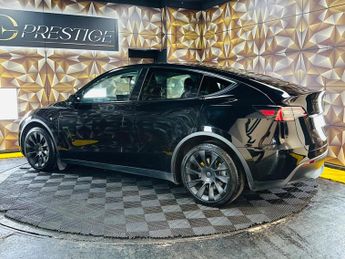 Tesla Model Y (Dual Motor) Long Range Auto 4WDE 5dr