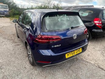 Volkswagen e-Golf 35.8kWh e-Golf Auto 5dr