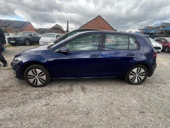 Volkswagen e-Golf 35.8kWh e-Golf Auto 5dr