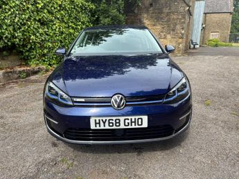 Volkswagen e-Golf 35.8kWh e-Golf Auto 5dr