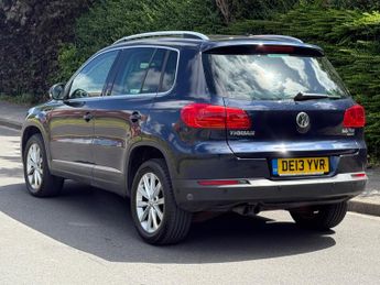 Volkswagen Tiguan 2.0 TDI BlueMotion Tech SE DSG 4WD Euro 5 (s/s) 5dr