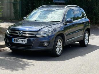 Volkswagen Tiguan 2.0 TDI BlueMotion Tech SE DSG 4WD Euro 5 (s/s) 5dr