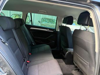 Volkswagen Passat 1.6 TDI SE Business DSG Euro 6 (s/s) 5dr
