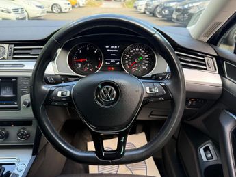 Volkswagen Passat 1.6 TDI SE Business DSG Euro 6 (s/s) 5dr