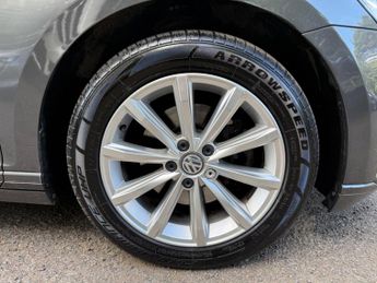Volkswagen Passat 1.6 TDI SE Business DSG Euro 6 (s/s) 5dr