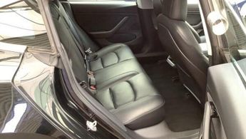 Tesla Model 3 Standard Range Plus Auto RWD 4dr