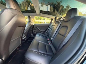 Tesla Model 3 Standard Range Plus Auto RWD 4dr