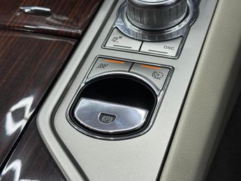 Jaguar XF 3.0d V6 Portfolio Auto Euro 5 4dr