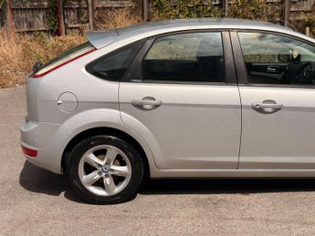 Ford Focus 1.6 Zetec S 5dr