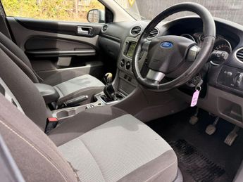 Ford Focus 1.6 Zetec S 5dr