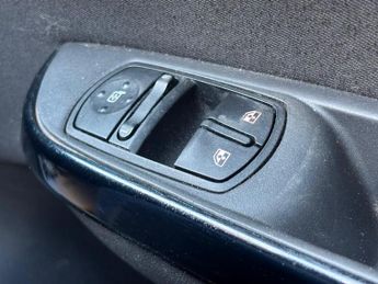 Vauxhall Corsa 1.4i ecoFLEX Limited Edition Euro 6 3dr