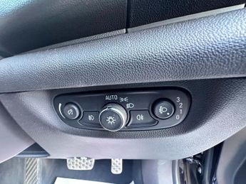 Vauxhall Insignia 2.0 Turbo D BlueInjection SRi VX Line Nav Grand Sport Euro 6 (s/