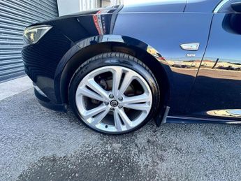 Vauxhall Insignia 2.0 Turbo D BlueInjection SRi VX Line Nav Grand Sport Euro 6 (s/
