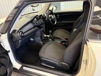 MINI Hatch 1.5 Cooper Euro 6 (s/s) 3dr