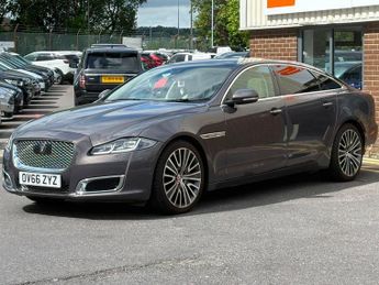 Jaguar XJ 3.0d V6 Autobiography Saloon 4dr Diesel Auto Euro 6 (s/s) (LWB) 