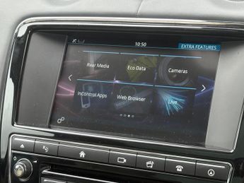 Jaguar XJ 3.0d V6 Autobiography Saloon 4dr Diesel Auto Euro 6 (s/s) (LWB) 