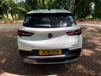 Vauxhall Grandland X 1.6 Turbo D BlueInjection Sport Nav Auto Euro 6 (s/s) 5dr