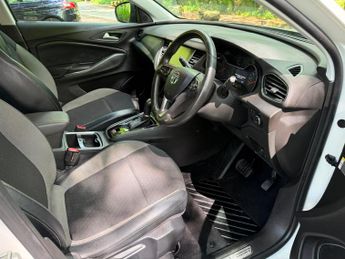 Vauxhall Grandland X 1.6 Turbo D BlueInjection Sport Nav Auto Euro 6 (s/s) 5dr