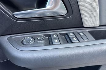 Citroen e-C4 50kWh e-series Auto 5dr (7.4kW Charger)
