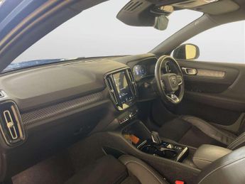Volvo XC40 1.5h T4 Recharge 10.7kWh R-Design SUV 5dr Petrol Plug-in Hybrid 