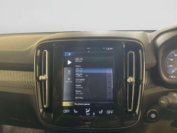 Volvo XC40 1.5h T4 Recharge 10.7kWh R-Design SUV 5dr Petrol Plug-in Hybrid 
