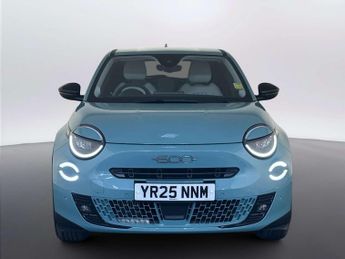 Fiat 600 1.2 MHEV La Prima SUV 5dr Petrol Hybrid e-DCT Euro 6 (s/s) (136 
