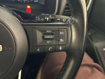 Nissan Qashqai 1.3 DIG-T MHEV N-Connecta SUV 5dr Petrol Hybrid Manual Euro 6 (s