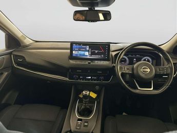 Nissan Qashqai 1.3 DIG-T MHEV N-Connecta SUV 5dr Petrol Hybrid Manual Euro 6 (s