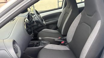 Toyota Aygo X 1.0 VVT-i Pure x-shift Euro 6 (s/s) 5dr