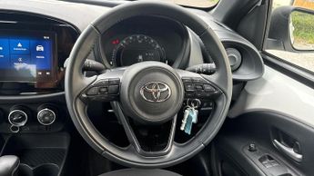 Toyota Aygo X 1.0 VVT-i Pure x-shift Euro 6 (s/s) 5dr