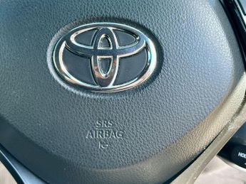 Toyota C-HR 1.8 VVT-h Icon CVT Euro 6 (s/s) 5dr