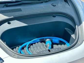 Tesla Model 3 (Dual Motor) Long Range Auto 4WDE 4dr