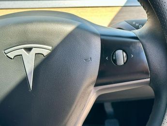 Tesla Model 3 (Dual Motor) Long Range Auto 4WDE 4dr
