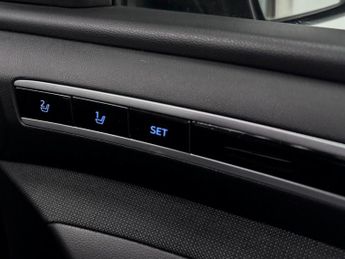 Hyundai TUCSONix35 TUCSON PHEV ULTIMATE 265PS 4WD TP 23.1