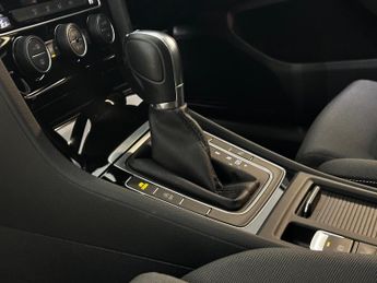 Volkswagen Golf 1.4 TSI BlueMotion Tech Match DSG Euro 6