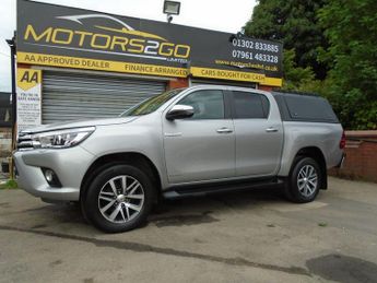 Toyota Hi Lux 2.4 D-4D Invincible Auto 4WD Euro 6 (s/s) 4dr (TSS)