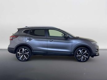 Nissan Qashqai 1.3 DIG-T N-Motion SUV 5dr Petrol Manual Euro 6 (s/s) (140 ps)