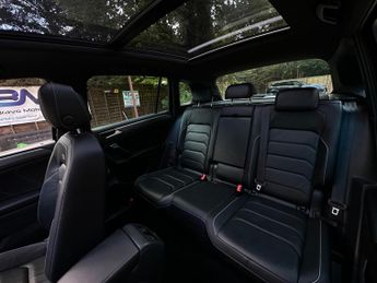 Volkswagen Tiguan 2.0 BiTDI R-Line DSG 4Motion Euro 6 (s/s) 5dr