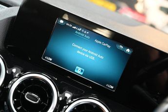 MERCEDES-BENZ 180 1.3 GLA200 Sport SUV 5dr Petrol 7G-DCT Euro 6 (s/s) (163 ps) +FR