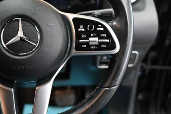 MERCEDES-BENZ 180 1.3 GLA200 Sport SUV 5dr Petrol 7G-DCT Euro 6 (s/s) (163 ps) +FR