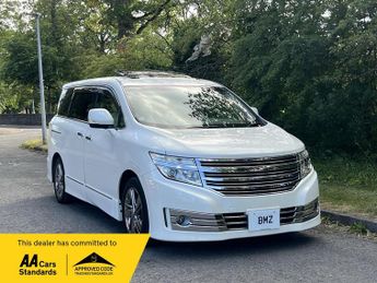 Nissan Elgrand 350 3.5 V6 Autec Rider Premium Pack 4WD
