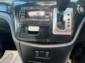 Nissan Elgrand 350 3.5 V6 Autec Rider Premium Pack 4WD
