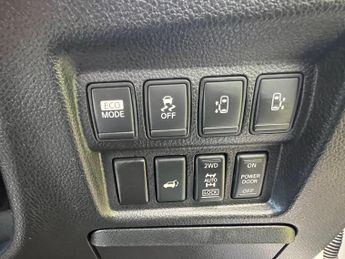 Nissan Elgrand 350 3.5 V6 Autec Rider Premium Pack 4WD
