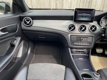 Mercedes-Benz CLA 2.1 CLA220d AMG Sport Coupe 7G-DCT Euro 6 (s/s) 4dr