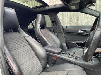 Mercedes-Benz CLA 2.1 CLA220d AMG Sport Coupe 7G-DCT Euro 6 (s/s) 4dr